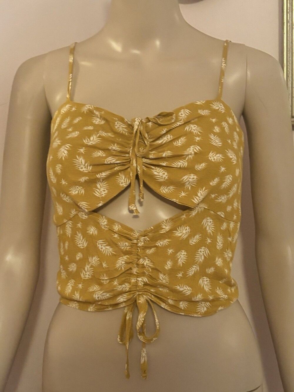 Skylar + Madison Mustard Yellow White Floral Cropped Tank Top Size S Cutout
